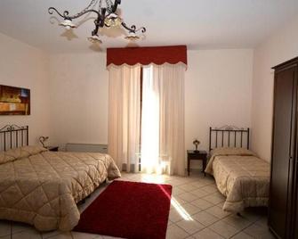 Affittacamere La Piazzetta - Caltagirone - Yatak Odası