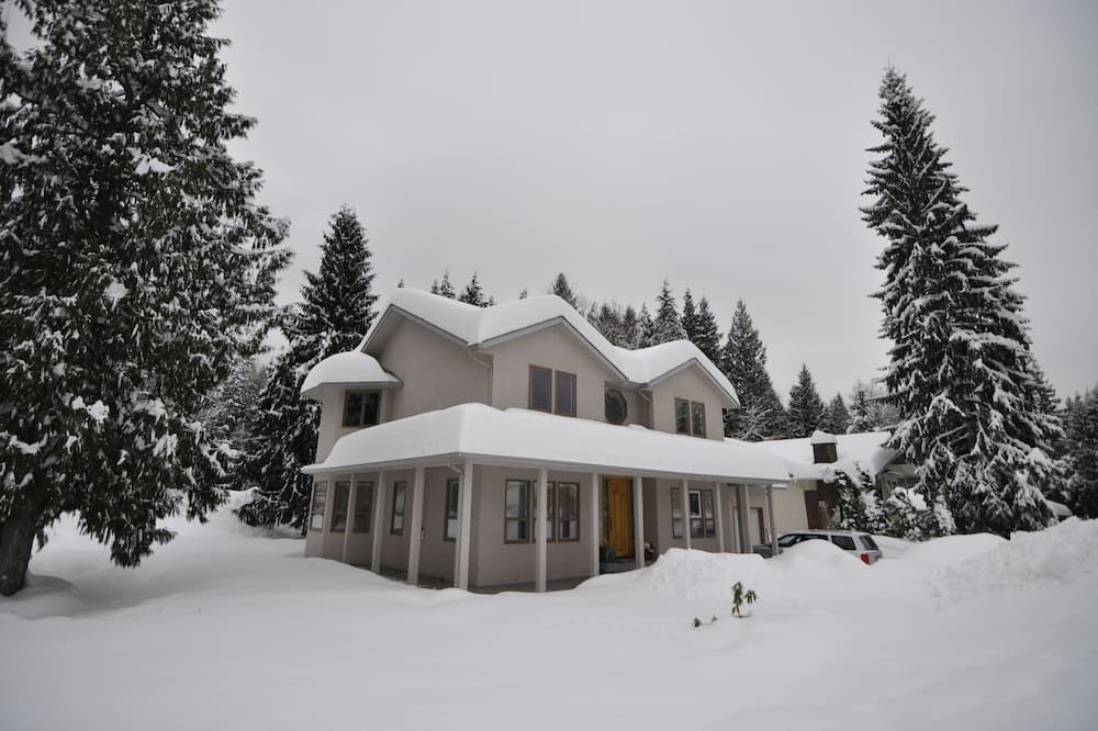 Cornerstone Bed And Breakfast - Revelstoke - Bâtiment