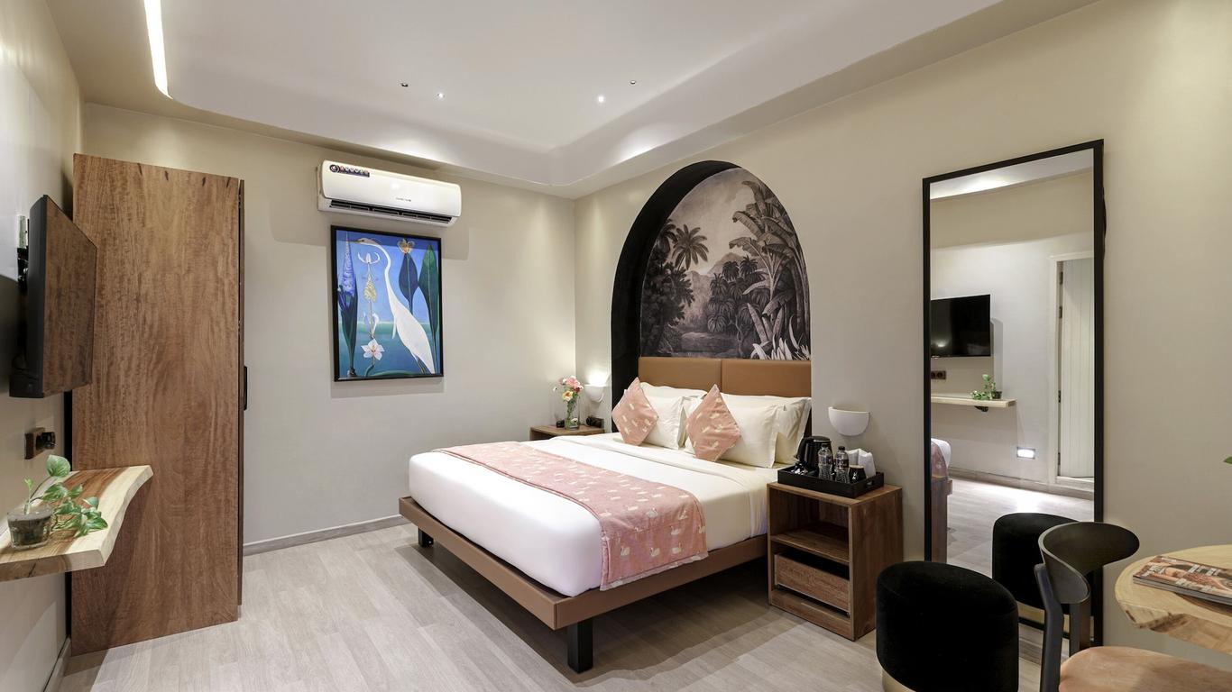 The Red Pier - My Downtown Hotels