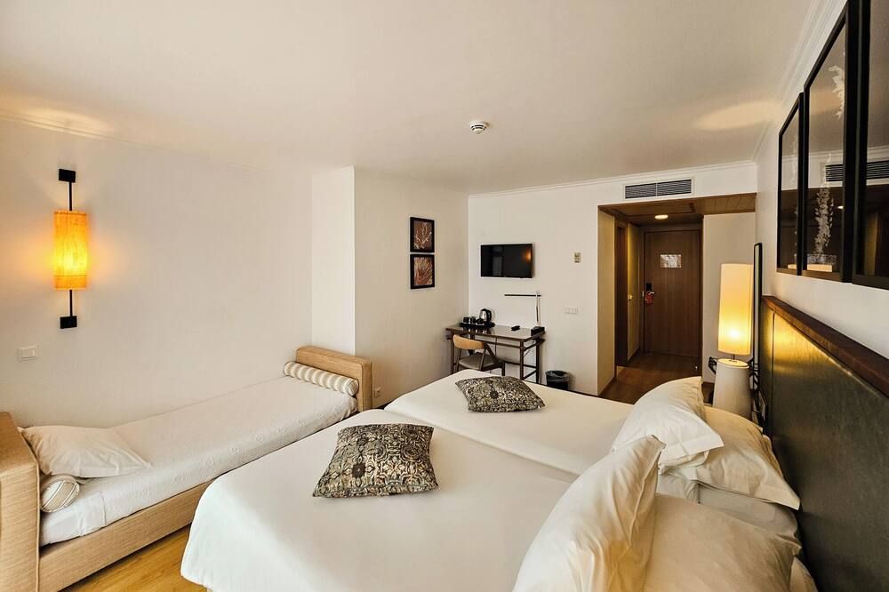 Hotel Ponta Delgada - פונטה דלגאדה