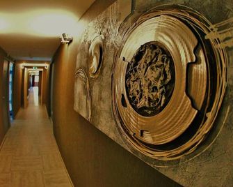 Hotel Le Coudon - Farlede - Pasillo