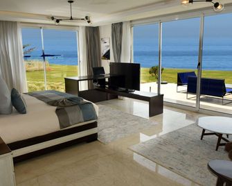 بيكالباتروس وايت بيتش تاغازوت - مناسب للبالغين من عمر 16عامًا فأكثر - بسعر شامل جميع الخدمات - أغادير - غرفة نوم