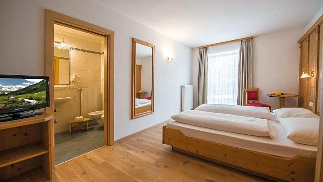 Hotel Obereggen