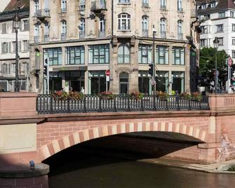 ibis Styles Strasbourg Centre Petite France - Strasburg - Budynek