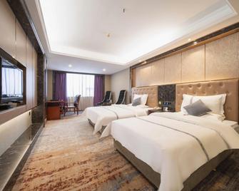 Zixin Hotel (Shaoyang High-speed Railway Station Central Hospital) - Shaoyang - Bedroom