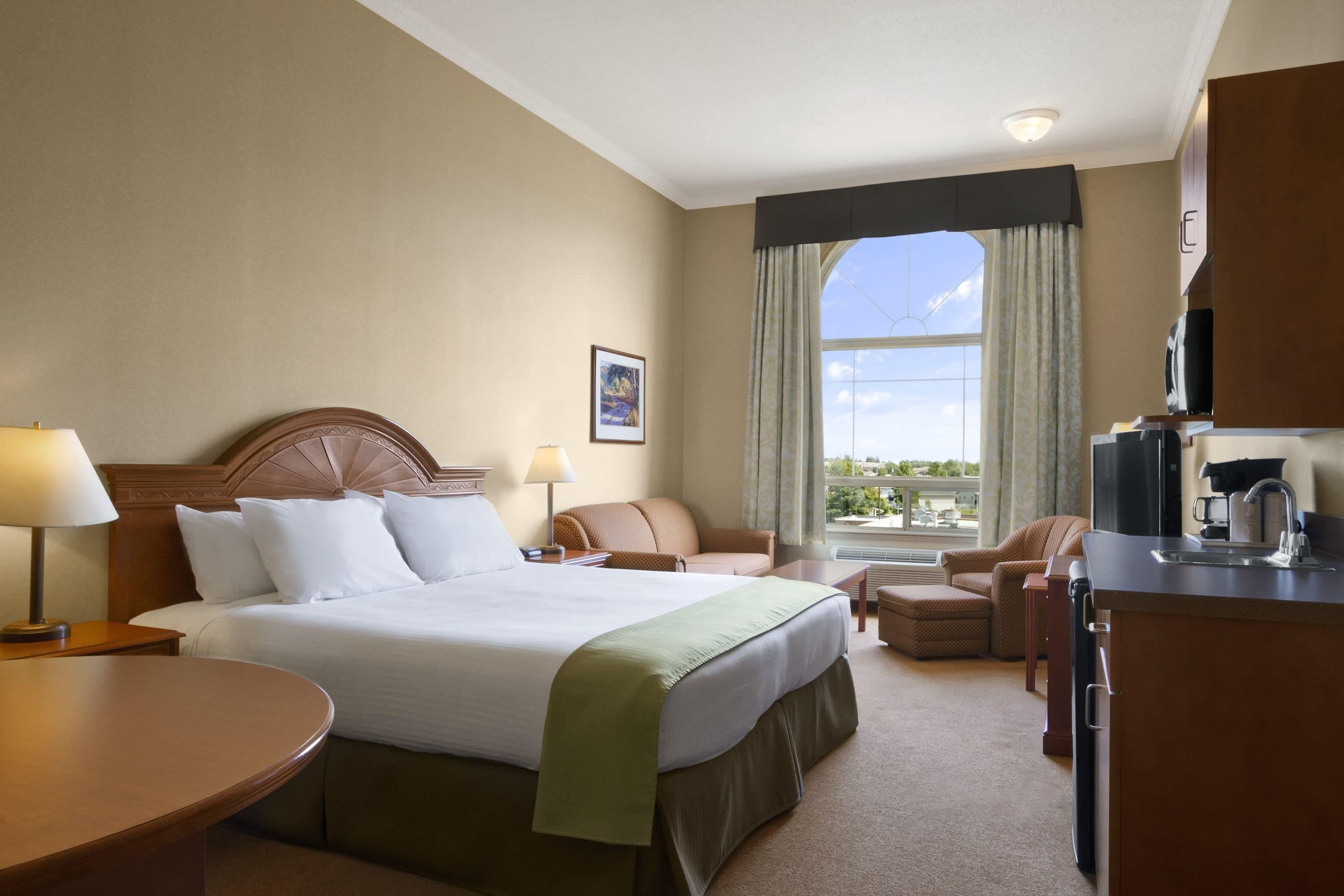 Super 8 by Wyndham Fort St. John BC - Fort Saint John - Camera da letto