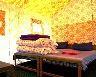 Tih Himalayan Shakia Camp - Sarchu - Sarchu - Living room