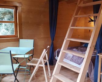 Studio in wooden chalet with mezzanine 1h15 from Ajaccio - Serra-di-Scopamene - Vista del exterior