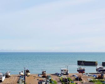 2 bedroom accommodation in Ore, Hastings - Hastings - Beach