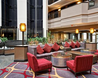 Embassy Suites by Hilton Dulles Airport - Herndon - Lobi