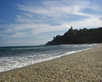 Villaggio Camping Torre Salinas - Muravera - Platja