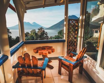 Lush Atitlan - San Marcos La Laguna - Balcón