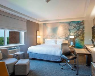 Courtyard by Marriott New York Queens/Fresh Meadows - Queens - Makuuhuone