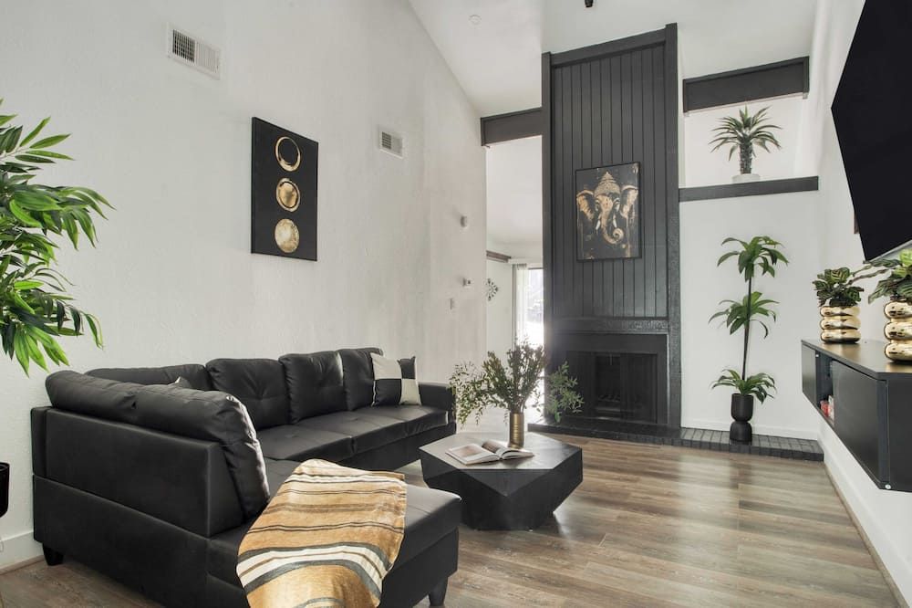 مودرن هوم بي/ -يرد بول، يارد آند برايم لوكيشن فيرلاون لين بي باي أفانتستاي - أوستن - غرفة معيشة