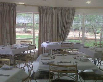 Nora Valley Lodge - Harare - Restaurant