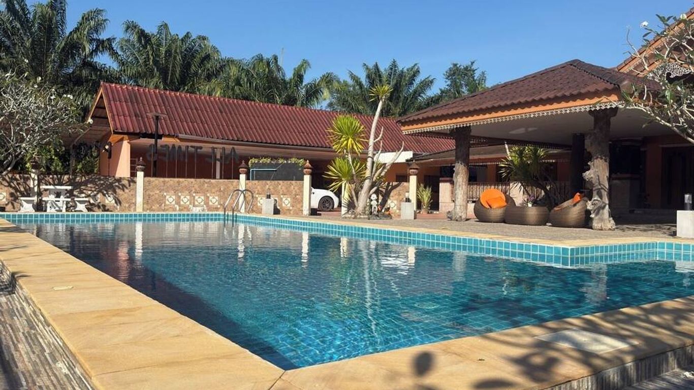 ออลไทม์ พูล วิลล่า