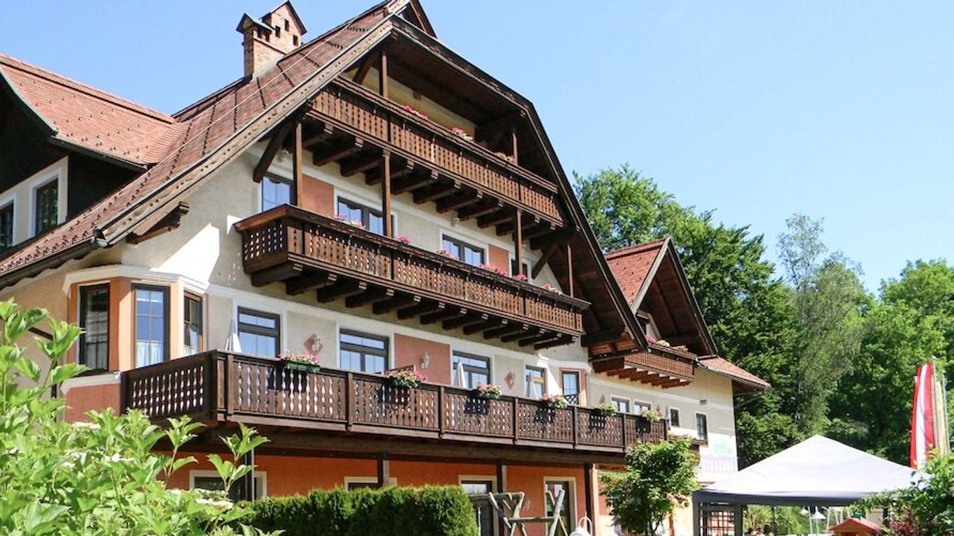 Hotel Kaerntnerhof Velden by S4y