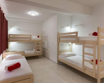 Hostel Free Bird - Dubrovnik - Bedroom