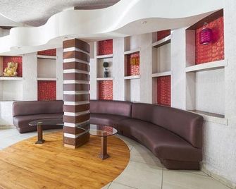 Hotel The Emerald - Daman - Lounge