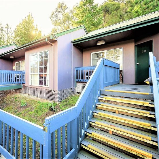 Eltham Gateway Hotel image 1