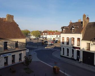 Les Remparts - Montreuil - Vista esterna
