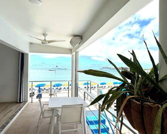 Seaview Beach Hotel - Philipsburg - Balkón