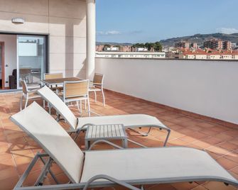 B&b Hotel Granada Estación - גרנדה - מרפסת