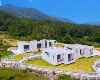 Namhae Sea and Pines Pension - Namhae - Edificio