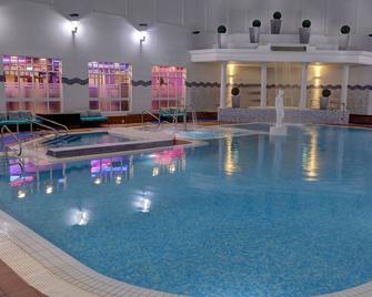 Belton Woods Hotel, Spa & Golf Resort - Grantham - Pool