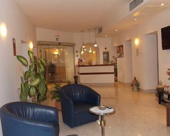 Albergo Roma - Matera - Front desk