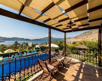 Badem Tatil Evi - Selimiye - Balcony