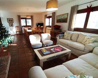 Casa Rural El Contarín - An Andalusian Escape, Archidona, Malaga - Archidona - Wohnzimmer
