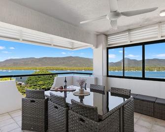 3 Bedroom Cbd Waterfront Luxury Apartment - Cairns - Balcony