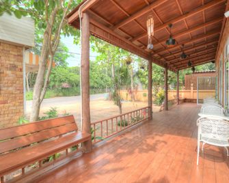 Rak Na Khaoyai - Mu Si - Balkon