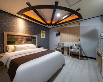 Gongju White Castle - Gongju - Habitación