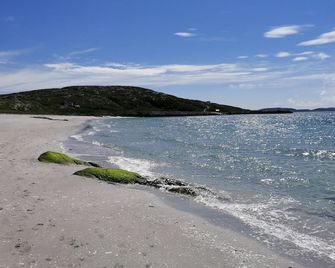 Pod Beag beside the sea Isle of Eriskay - Isle of Barra - Playa