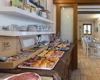 Villa Rosy - Viareggio - Buffet