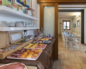 Villa Rosy - Viareggio - Buffet