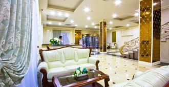 Plaza Hotel Bishkek - Μπισκέκ - Σαλόνι ξενοδοχείου