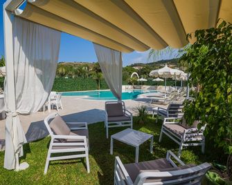 Blu Tropical Resort - Zambrone - Pool