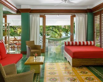 Idle Awhile Beach - נגריל - סלון