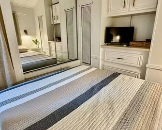 La Isla de Mañana- 10 Min from Beach - Port Isabel - Bedroom