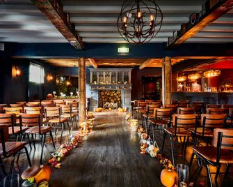 The Vicarage - Crewe - Gebouw