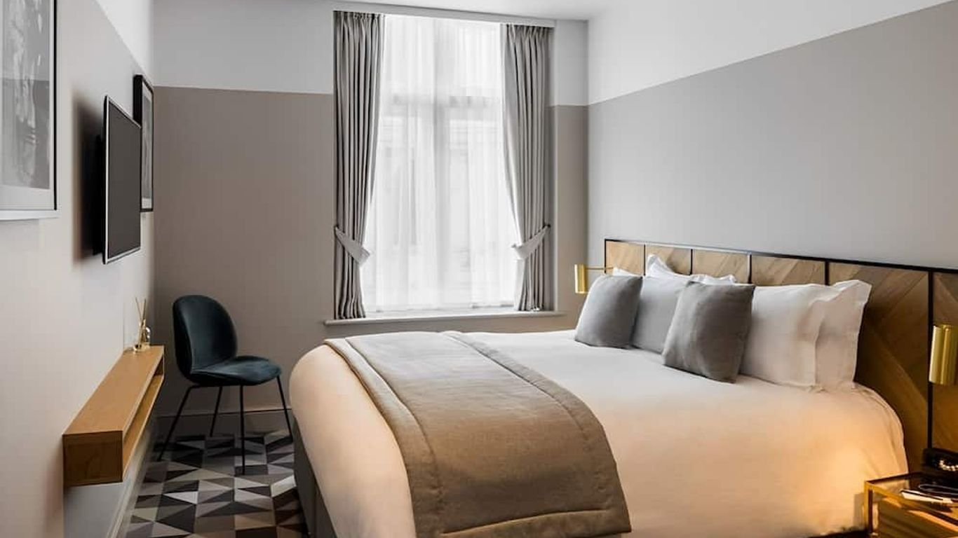 فيكتوري هاوس ليسيستر سكوير