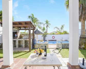 Casa Villanueva 3 Sólo Familias - Conil de la Frontera - Patio