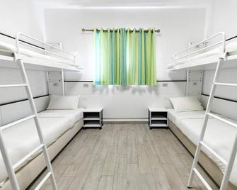 אכסניית בני דן - תל אביב - חדר שינה