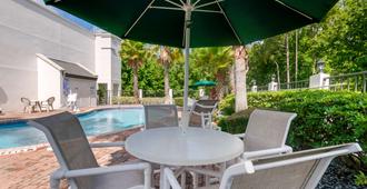 Quality Inn Outlet Mall - St. Augustine - Pool