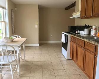 In the Heart of Historic Sackets Habor, NY - Sackets Harbor - Kitchen