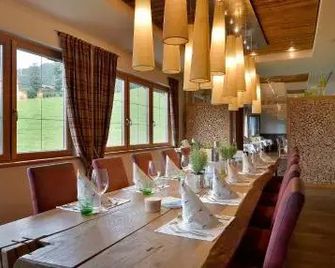 Appartements am Römerweg - Oberndorf in Tirol - Restaurant