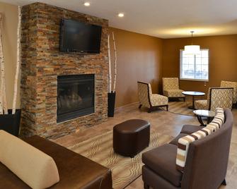 MainStay Suites Fargo - I-94 Medical Center - Fargo - Living room